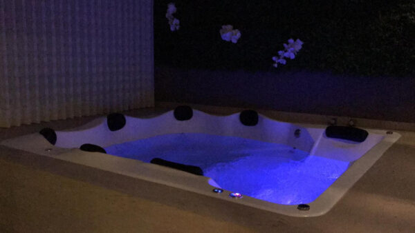Spa Com Hidromassagem Copacabana Master Top - Image 3