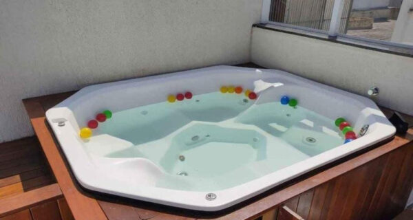 Spa Com Hidro Baby 4 Lugares - Spa Com Hidromassagem Completo - Image 3
